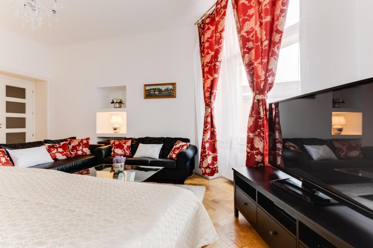 Old Town Square Royal Apartamento *